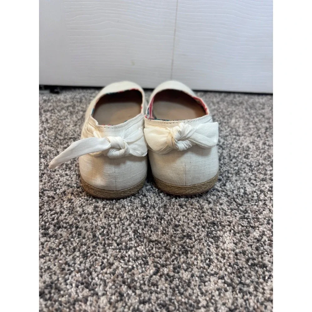 UGG Women's White Canvas Espadrille Flats Tribal Print Lining and Bow Detail 9